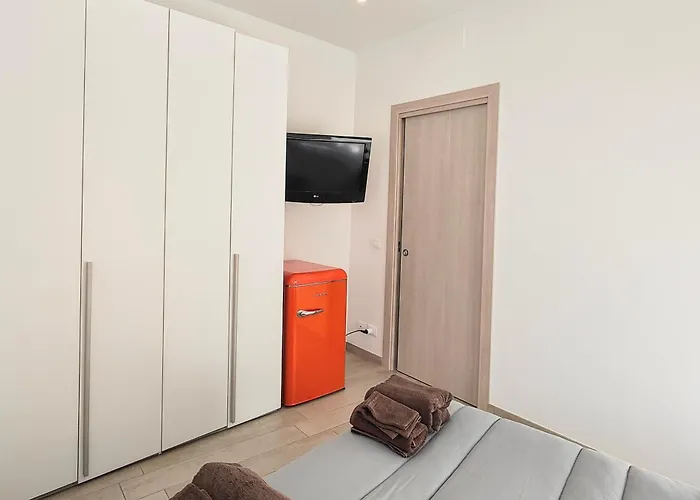 La Vie Est Belle Apartment *